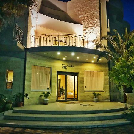 Hotel Mille Pini Marina di Ginosa エクステリア 写真